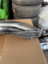 Laden Sie das Bild in den Galerie-Viewer, Frontscheinwerfer Nissan Juke 261206PA0A P13AFJK16R Rechts Headlight SCH6599960354ad