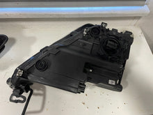 Laden Sie das Bild in den Galerie-Viewer, Frontscheinwerfer Seat Tarraco 5FJ941007E LED Links Scheinwerfer Headlight SCH6608502597gx
