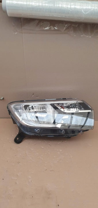 Frontscheinwerfer Renault Sandero II 260100437R Rechts Scheinwerfer Headlight SCH6611378900vv