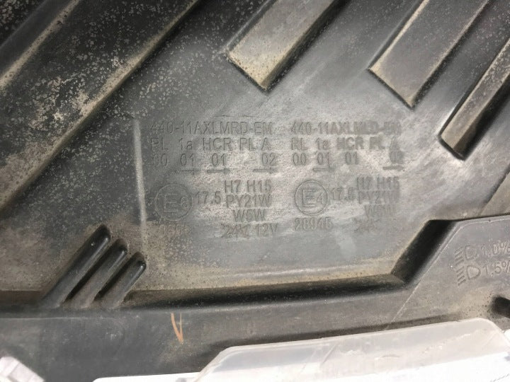 Frontscheinwerfer Mercedes-Benz Sprinter A9109060000 Links Headlight SCH6613413009gd