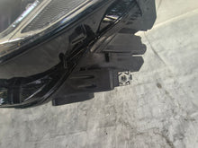 Laden Sie das Bild in den Galerie-Viewer, Frontscheinwerfer VW Touran 5TB941081A LED Links Scheinwerfer Headlight SCH6626612104az