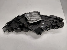 Laden Sie das Bild in den Galerie-Viewer, Frontscheinwerfer Land Rover Range Evoque II M8D2-13W029-EA Rechts Headlight SCH6640392615ox