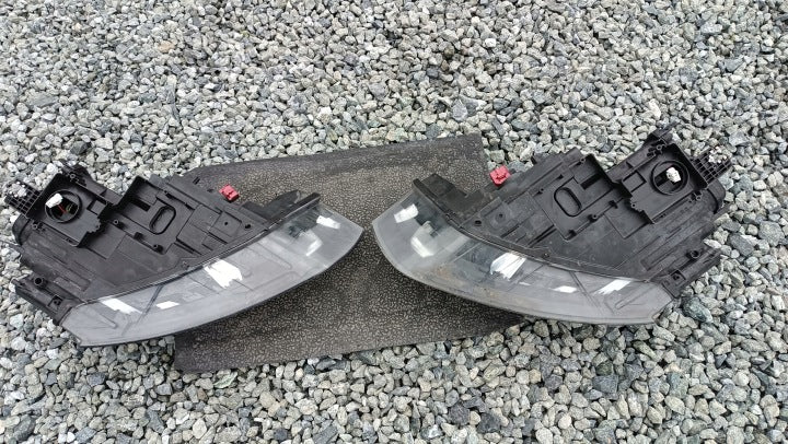 Frontscheinwerfer Audi Q3 8U0941006 8U0941005 Xenon Rechts Headlight SCH6641921216yl