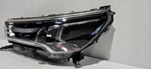 Laden Sie das Bild in den Galerie-Viewer, Frontscheinwerfer Toyota Hilux VIII 81150-0KP41 Links Scheinwerfer Headlight SCH6643092773zh