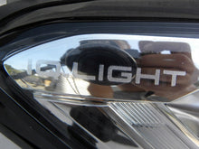 Laden Sie das Bild in den Galerie-Viewer, Frontscheinwerfer VW T-Roc 2GA941036 Full LED Rechts Scheinwerfer Headlight SCH6646748283lc