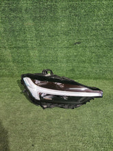 Load image into Gallery viewer, Frontscheinwerfer Volvo Xc60 II 32404706 Rechts Scheinwerfer Headlight SCH6647911493rq
