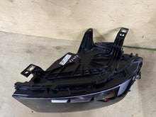 Laden Sie das Bild in den Galerie-Viewer, Frontscheinwerfer Opel Astra L 9851881680 Links Scheinwerfer Headlight SCH6654892644cy