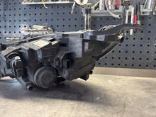 Laden Sie das Bild in den Galerie-Viewer, Frontscheinwerfer Peugeot 208 II 9833036180 Rechts Scheinwerfer Headlight SCH6657904956di