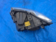 Laden Sie das Bild in den Galerie-Viewer, Frontscheinwerfer BMW 3 Coupe E92 7162142 03012302827162142113 Rechts Headlight SCH6662496657gd