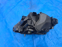 Laden Sie das Bild in den Galerie-Viewer, Frontscheinwerfer BMW 3 Coupe E92 7162142 03012302827162142113 Rechts Headlight SCH6662496657gd