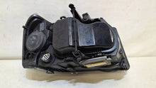 Laden Sie das Bild in den Galerie-Viewer, Frontscheinwerfer Land Rover I Freelander 6H52-13W030-HC Links Headlight SCH6671488095zp