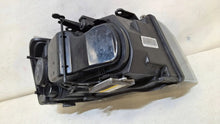 Laden Sie das Bild in den Galerie-Viewer, Frontscheinwerfer Land Rover I Freelander 6H52-13W030-HC Links Headlight SCH6671488095zp