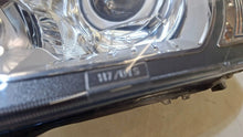 Laden Sie das Bild in den Galerie-Viewer, Frontscheinwerfer Land Rover I Freelander 6H52-13W030-HC Links Headlight SCH6671488095zp