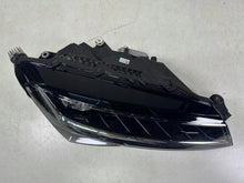 Load image into Gallery viewer, Frontscheinwerfer Skoda Superb III 3V1941016E Rechts Scheinwerfer Headlight SCH6672873510lp