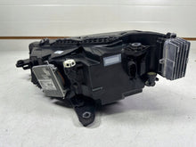 Load image into Gallery viewer, Frontscheinwerfer Skoda Superb III 3V1941016E Rechts Scheinwerfer Headlight SCH6672873510lp