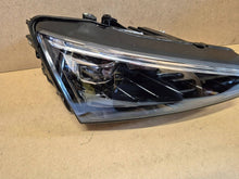 Laden Sie das Bild in den Galerie-Viewer, Frontscheinwerfer Skoda Scala 657941016A LED Rechts Scheinwerfer Headlight SCH6677055880nd
