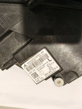 Laden Sie das Bild in den Galerie-Viewer, Frontscheinwerfer Skoda Octavia I 5E4941015A LED Links Scheinwerfer Headlight SCH6681536075nu