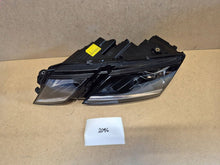 Laden Sie das Bild in den Galerie-Viewer, Frontscheinwerfer Skoda Octavia I 5E1941015E LED Links Scheinwerfer Headlight SCH6688078211yu