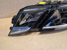Laden Sie das Bild in den Galerie-Viewer, Frontscheinwerfer Skoda Octavia I 5E1941015E LED Links Scheinwerfer Headlight SCH6688078211yu