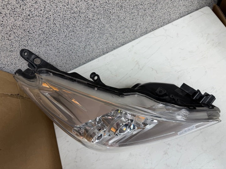 Frontscheinwerfer Toyota Prius Plus 290803 Rechts Scheinwerfer Headlight SCH6700531765cd
