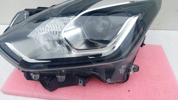 Frontscheinwerfer Suzuki Swift I W2966 Links Scheinwerfer Headlight SCH6701710333ea