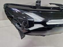 Laden Sie das Bild in den Galerie-Viewer, Frontscheinwerfer Dacia Duster 260107725R Full LED Rechts Scheinwerfer Headlight SCH6702726236cp
