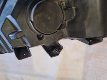 Laden Sie das Bild in den Galerie-Viewer, Frontscheinwerfer Iveco Daily I 5801473750 Links Scheinwerfer Headlight SCH6703941963bo