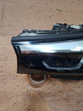 Laden Sie das Bild in den Galerie-Viewer, Frontscheinwerfer BMW 5 G31 G30 5A388C404 Links Scheinwerfer Headlight SCH6712211821rm
