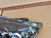 Load image into Gallery viewer, Frontscheinwerfer Hyundai Bayon 92101-Q0600 Rechts Scheinwerfer Headlight SCH6716634132zh