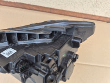 Load image into Gallery viewer, Frontscheinwerfer Hyundai Bayon 92101-Q0600 Rechts Scheinwerfer Headlight SCH6716634132zh