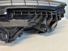 Load image into Gallery viewer, Frontscheinwerfer Volvo I 32450063 Rechts Scheinwerfer Headlight SCH6721809754vn