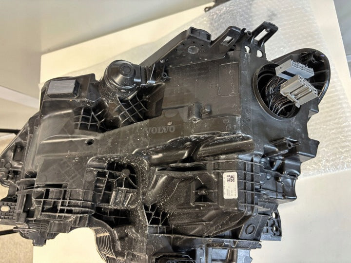 Frontscheinwerfer Volvo I 32450063 Rechts Scheinwerfer Headlight SCH6721809754vn