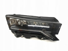 Laden Sie das Bild in den Galerie-Viewer, Frontscheinwerfer Skoda Octavia IV 5E4941010 Rechts Scheinwerfer Headlight SCH6722556173ro