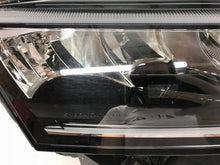 Laden Sie das Bild in den Galerie-Viewer, Frontscheinwerfer Skoda Octavia IV 5E4941010 Rechts Scheinwerfer Headlight SCH6722556173ro