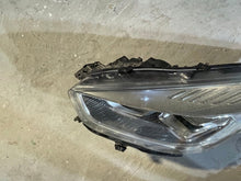 Laden Sie das Bild in den Galerie-Viewer, Frontscheinwerfer Ford Kuga II GV4113W030CG Links Scheinwerfer Headlight SCH6743278939sl