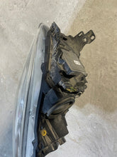 Laden Sie das Bild in den Galerie-Viewer, Frontscheinwerfer Ford Kuga II GV4113W030CG Links Scheinwerfer Headlight SCH6743278939sl