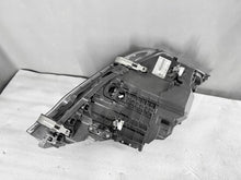 Laden Sie das Bild in den Galerie-Viewer, Frontscheinwerfer BMW 5 G31 G30 8499111 LED Links Scheinwerfer Headlight SCH6752362667xq
