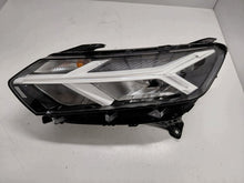 Laden Sie das Bild in den Galerie-Viewer, Frontscheinwerfer Dacia Sandero III Logan Jogger 260602561R Links Headlight SCH6761629766ep
