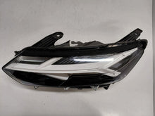 Laden Sie das Bild in den Galerie-Viewer, Frontscheinwerfer Dacia Sandero III Logan Jogger 260602561R Links Headlight SCH6761629766ep