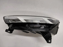 Laden Sie das Bild in den Galerie-Viewer, Frontscheinwerfer Dacia Sandero III Logan Jogger 260602561R Links Headlight SCH6761629766ep