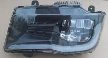Laden Sie das Bild in den Galerie-Viewer, Frontscheinwerfer Man 81AC292-6110 Links Scheinwerfer Headlight SCH6780059009wp