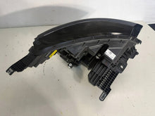 Laden Sie das Bild in den Galerie-Viewer, Frontscheinwerfer Skoda 5LB941035 LED Links Scheinwerfer Headlight SCH6782078540wl