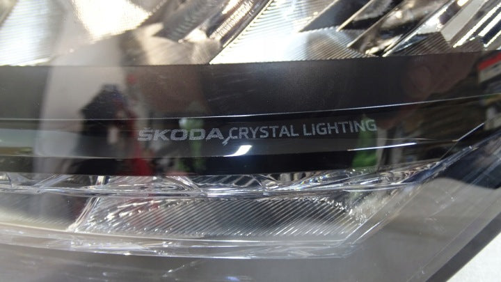 Frontscheinwerfer Skoda Fabia IV 6VB941015 LED Links Scheinwerfer Headlight SCH6782998864xx