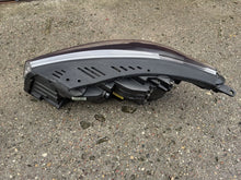 Laden Sie das Bild in den Galerie-Viewer, Frontscheinwerfer Kia Sorento III 92102-C5620 LED Rechts Scheinwerfer Headlight SCH6783786185oy