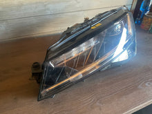 Laden Sie das Bild in den Galerie-Viewer, Frontscheinwerfer Skoda Superb 3V1941015D Links Scheinwerfer Headlight SCH6787641335dl