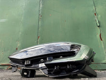 Laden Sie das Bild in den Galerie-Viewer, Frontscheinwerfer Renault Clio I V 260609987R LED Links Scheinwerfer Headlight SCH6789589851wi