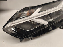 Laden Sie das Bild in den Galerie-Viewer, Frontscheinwerfer Dacia Sandero III Logan 260107920R 260602561 LED Ein Satz SCH6795461520pc
