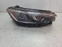 Laden Sie das Bild in den Galerie-Viewer, Frontscheinwerfer VW Passat 3J1941036 LED Rechts Scheinwerfer Headlight SCH6805031768aw
