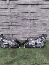Laden Sie das Bild in den Galerie-Viewer, Frontscheinwerfer Mazda 3 Bm BHR1-51040 Ein Stück (Rechts oder Links) Headlight SCH6818475880pt