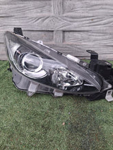 Laden Sie das Bild in den Galerie-Viewer, Frontscheinwerfer Mazda 3 Bm BHR1-51040 Ein Stück (Rechts oder Links) Headlight SCH6818475880pt